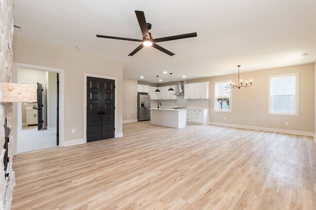 Building Photo - Comfort and Space with Easy Access to the ...