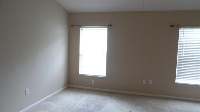 Building Photo - 30709 Lanesborough Cir