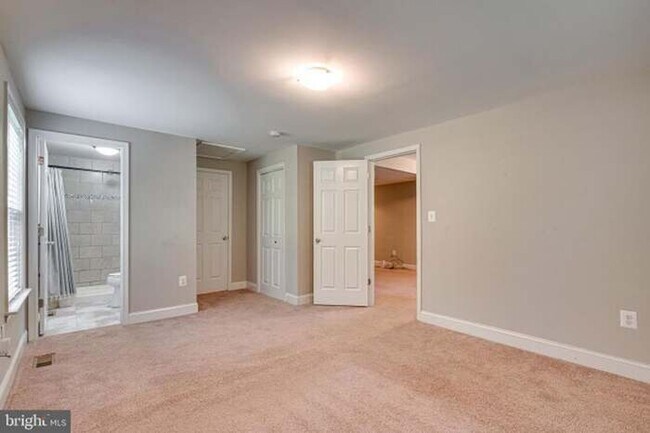 Building Photo - 3757 Hunting Creek Rd