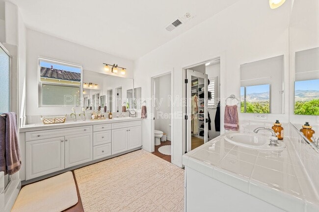 Building Photo - 1687 Picket Fence Dr