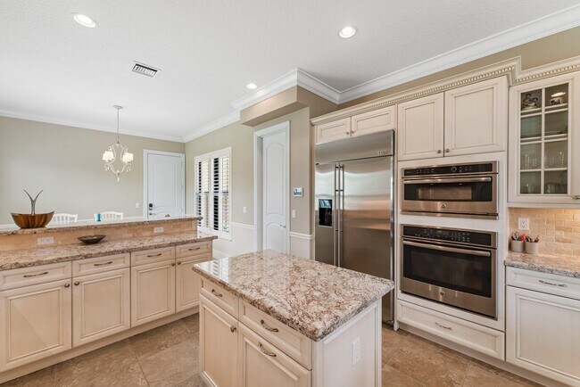 Building Photo - 5155 SW Longspur Ln