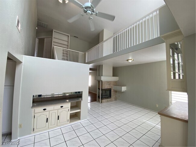 Building Photo - 8009 Festivity Cir