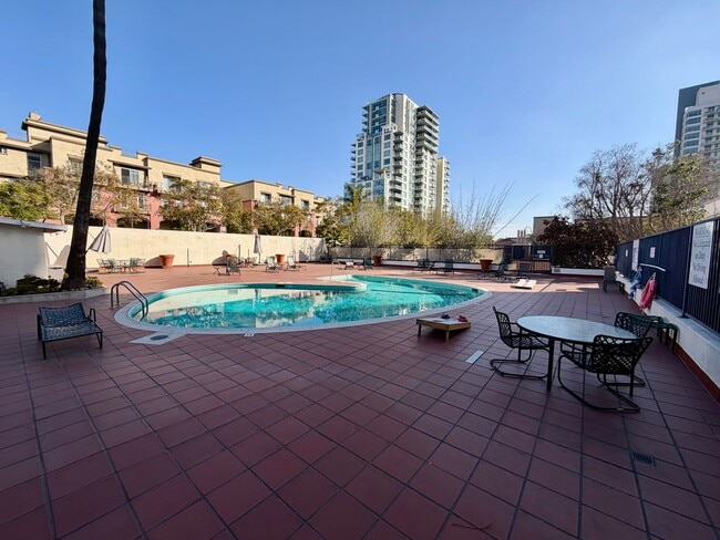 Building Photo - The Historic Elegance Meets Downtown Living @ El Cortez 1BR/1BA w/ parking