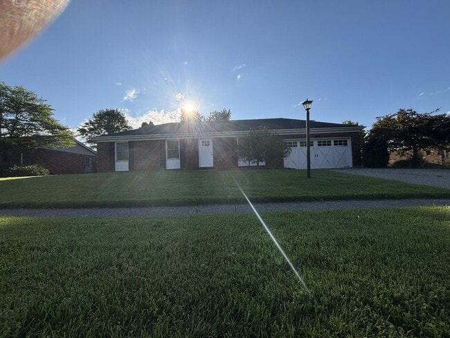Primary Photo - 2301 Oak Park Dr