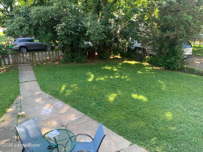 Building Photo - 501 Wallace Ave