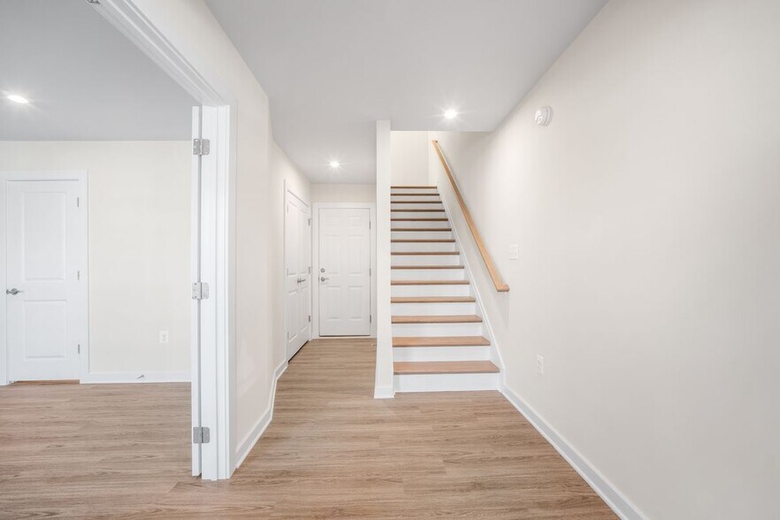 Building Photo - 236 Chianti Ter SE