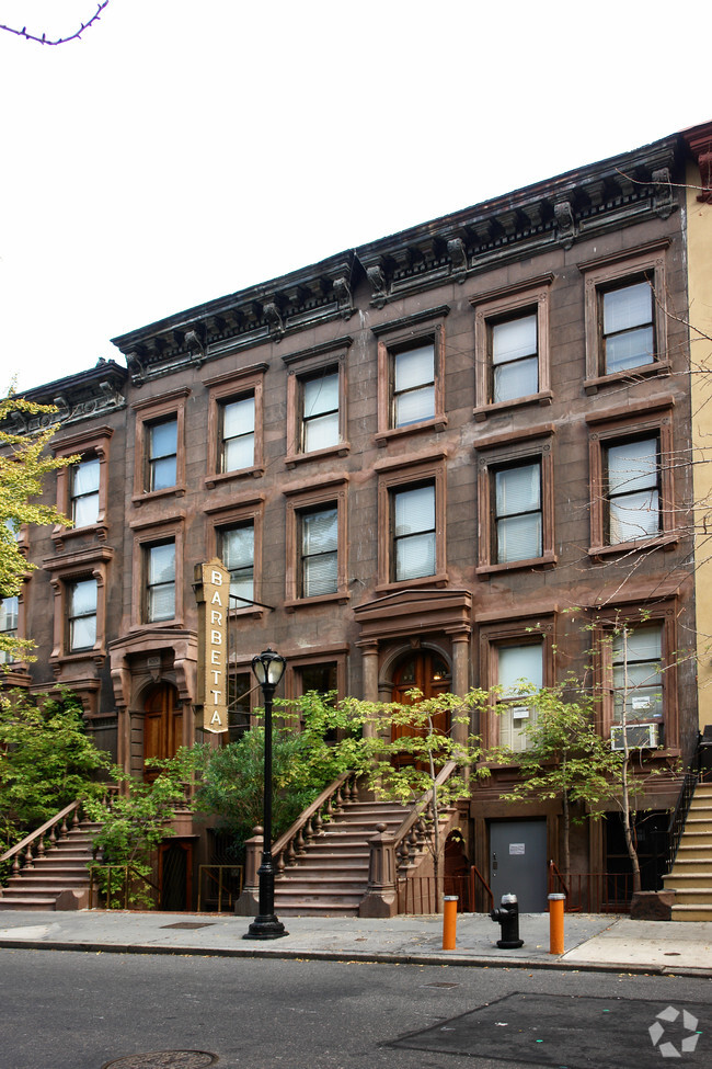Building Photo - 319-321 W 46th St