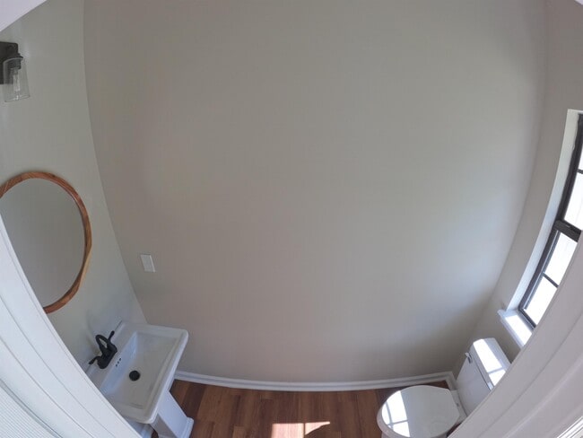 Building Photo - 1009 S Somerville St