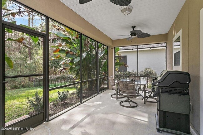 Building Photo - 129 Thornloe Dr