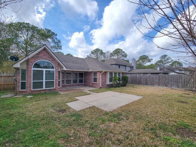 Building Photo - 14407 Sun Harbor Dr