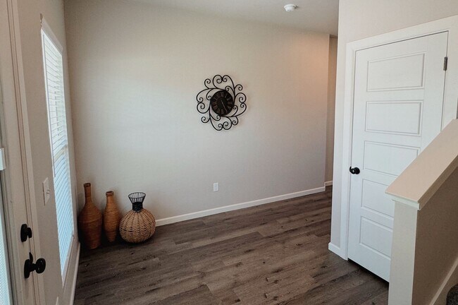 Building Photo - Townhome For Rent NW OKC!