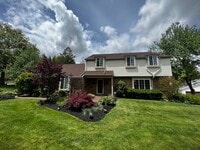 Building Photo - Luxurious 4 Bed 2.5 Bath in Hershey