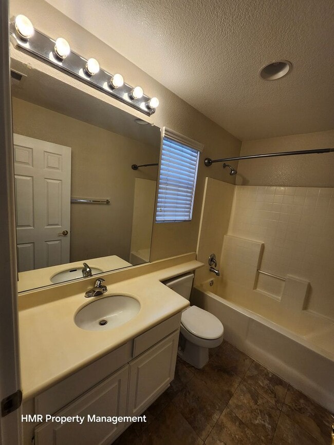 Building Photo - Gorgeous single family home in Chino