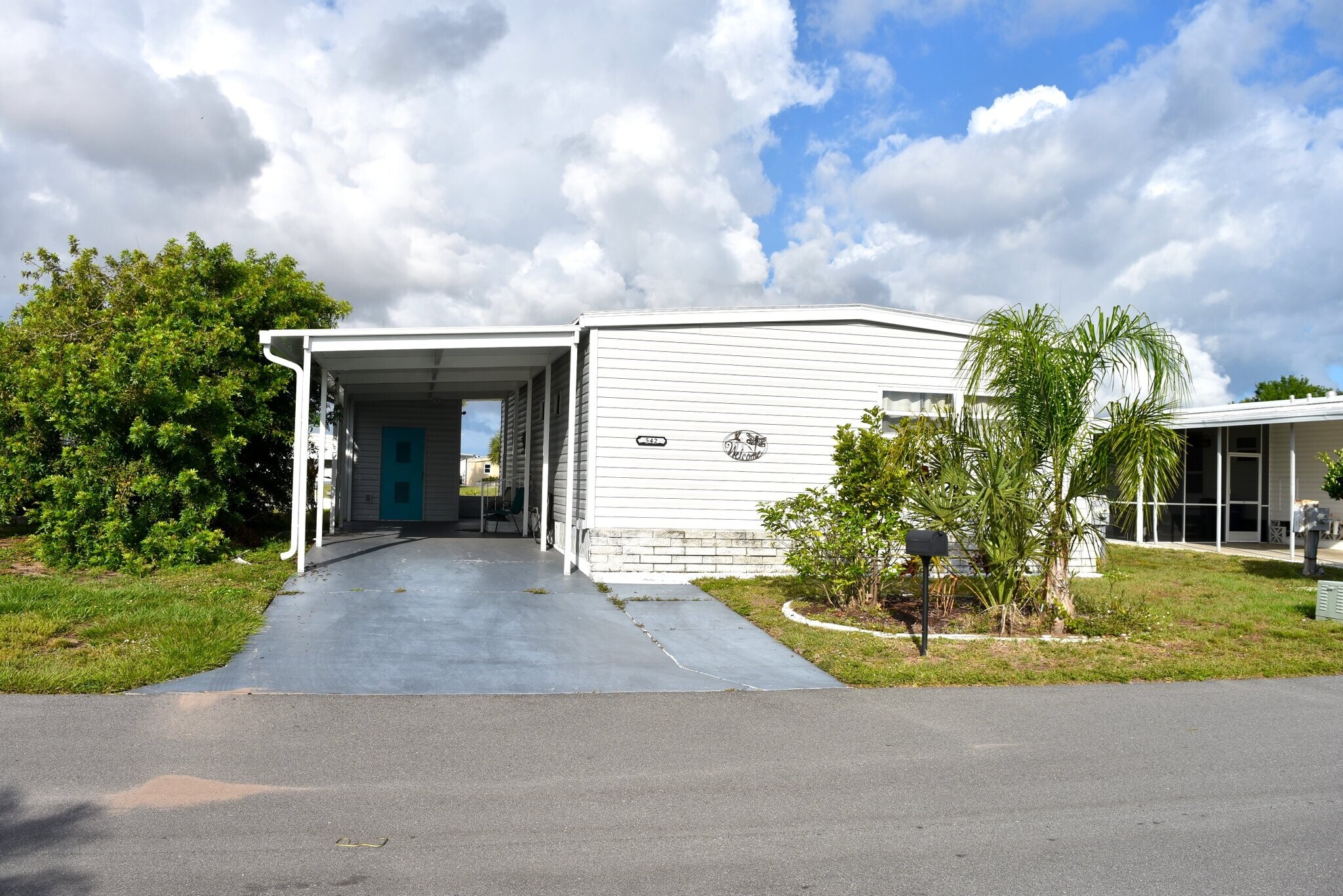 Building Photo - 542 Tampico Dr