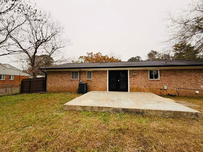 Building Photo - 1692 Kinglet Rd