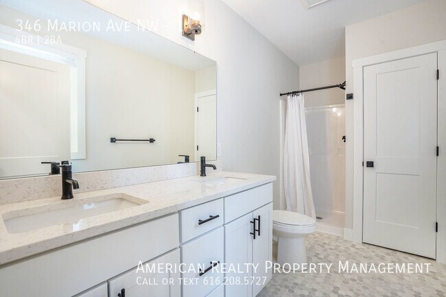 Building Photo - 346 Marion Ave NW