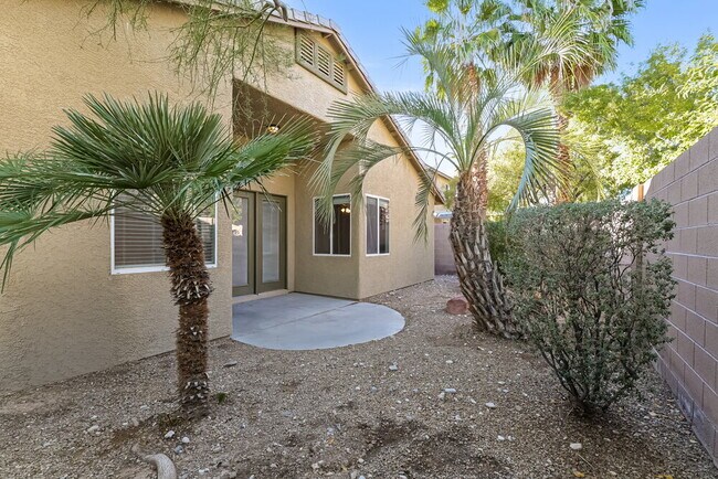 Building Photo - 9048 Blue Raven Ave