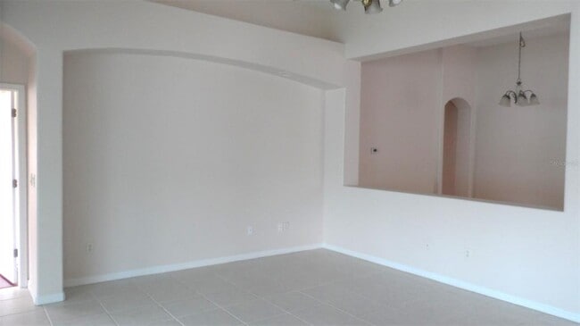Building Photo - 1029 Millebourne Way