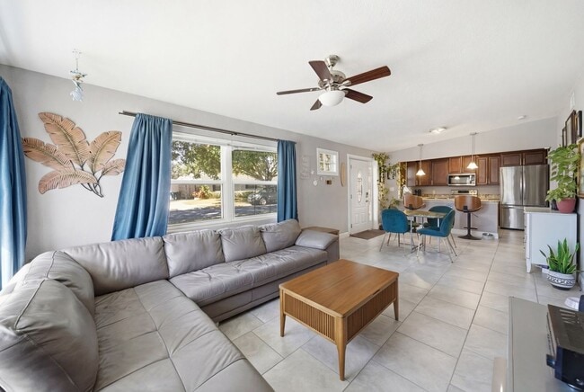 Building Photo - Charming Corner Lot Pool Home with Private Orchard Florida Living at Its Best – Pool, Privacy & P...