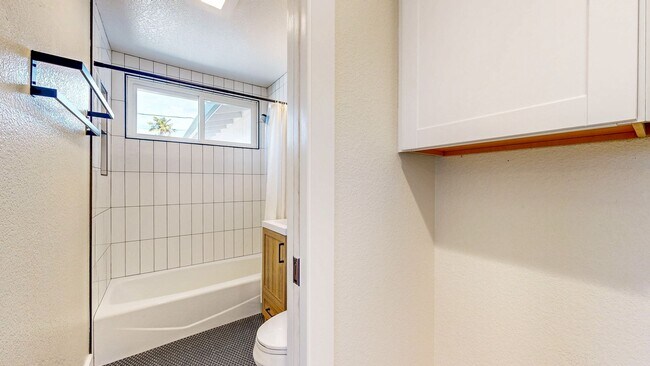 Building Photo - Bright Newly Refurbished Two Bedroom One Bath Single Family Home