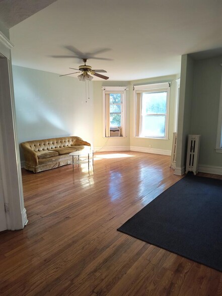 Building Photo - 2508 N Kedzie Blvd