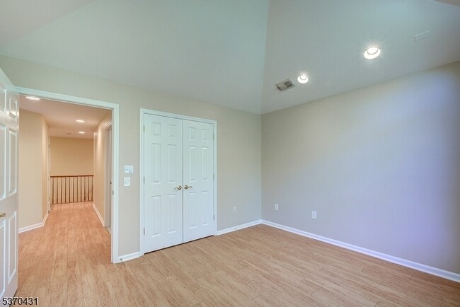 Building Photo - 612 Kensington Ln