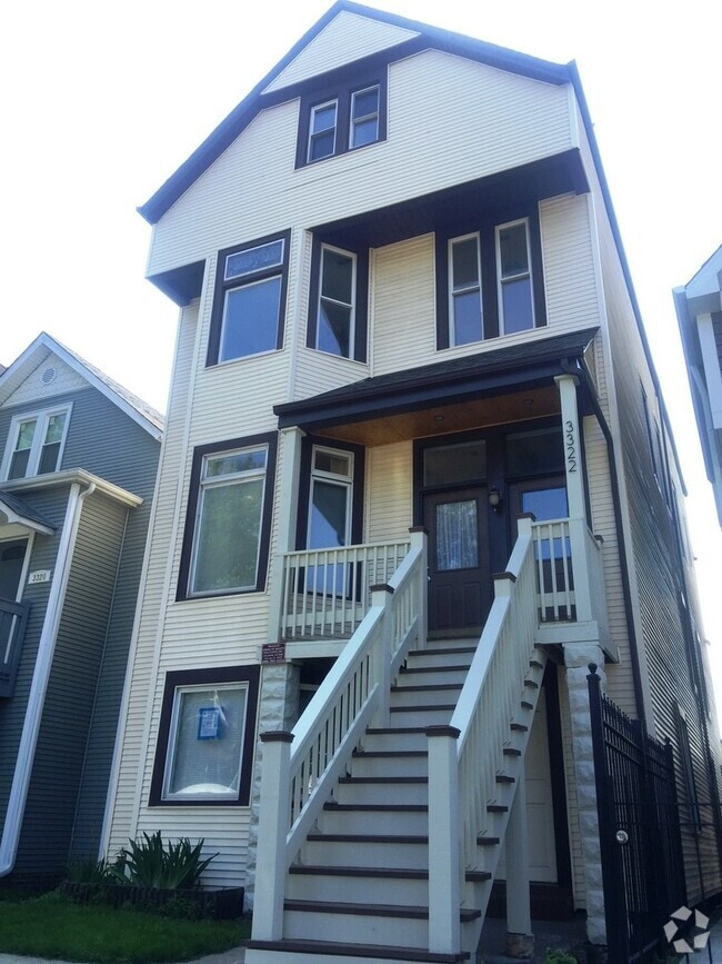 Building Photo - 3322 N Troy St