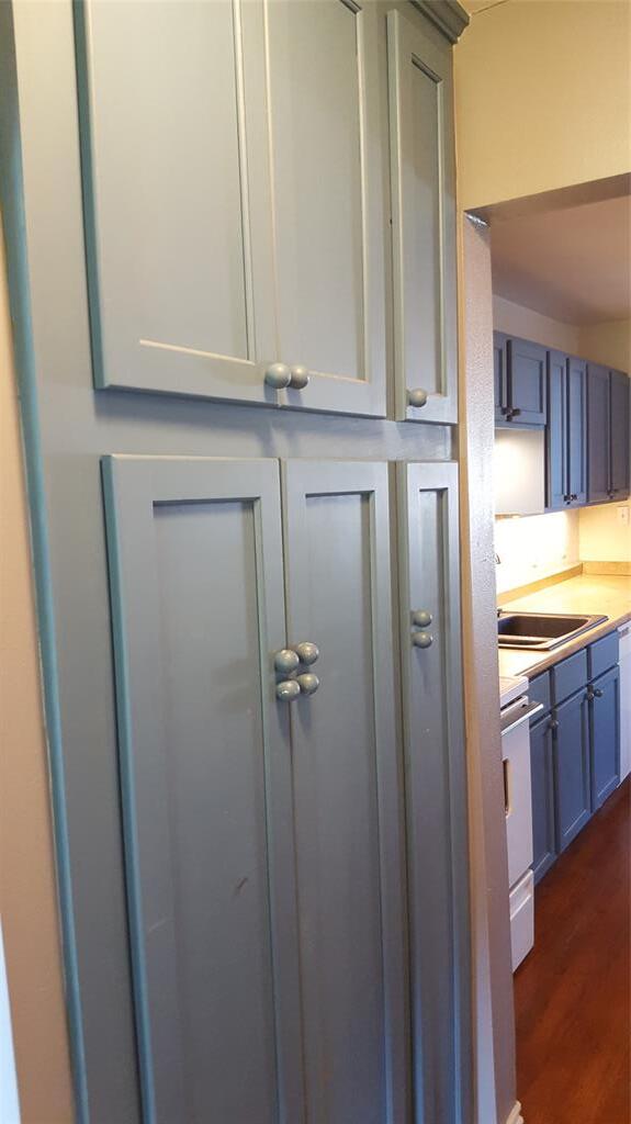 Building Photo - 312 N 6th St