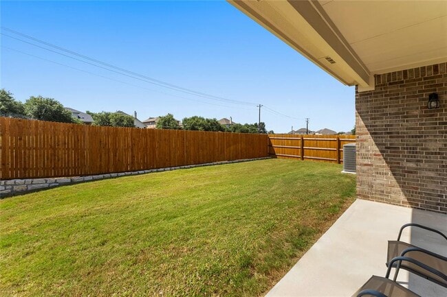 Building Photo - 1828 Walnut Grv Bnd