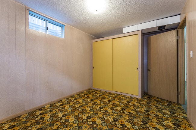 Building Photo - 3387 SE 10th Ave