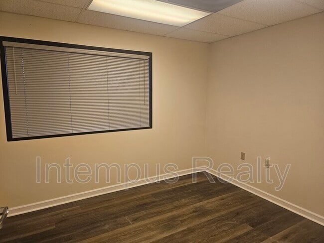 Building Photo - 6515 Clinton Hwy