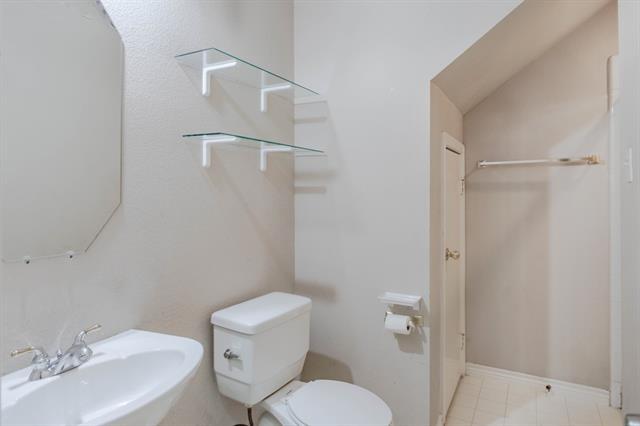 Building Photo - 5376 Lake Chelen Dr
