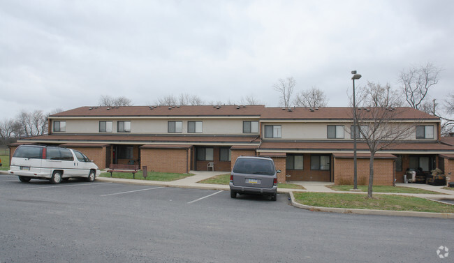 Building Photo - Beaver Farms