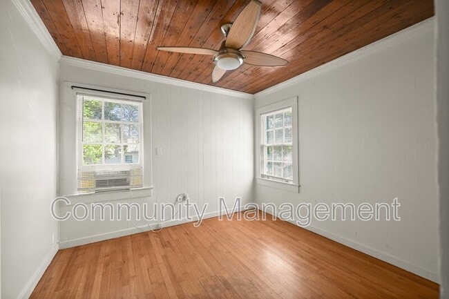 Building Photo - 3408 Wilshire Dr