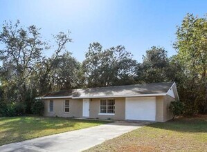 Building Photo - Deltona Lakes, Quaint 3 bed 1 bath