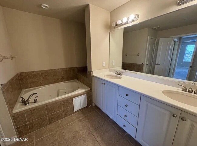 Building Photo - 424 Luna Bella Ln