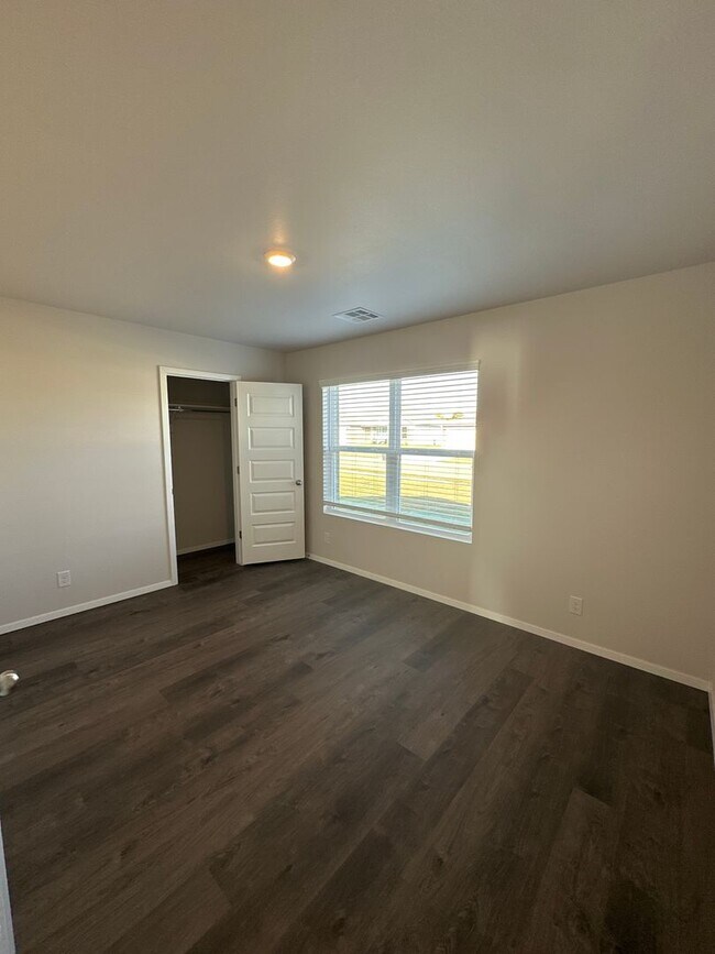 Building Photo - Now Pre-Leasing — Cozy & Modern 3 Bed / 2 Bath Home in Broken Arrow — Don’t Miss Out!