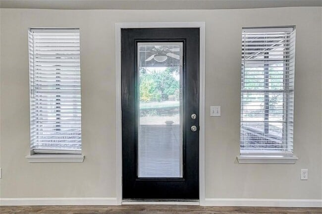 Building Photo - 211 Bumgarner Ave