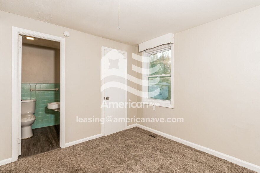 Building Photo - 128 Alton Rd