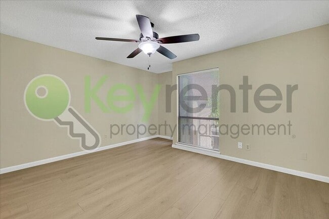 Building Photo - 600 Del Verde Cir