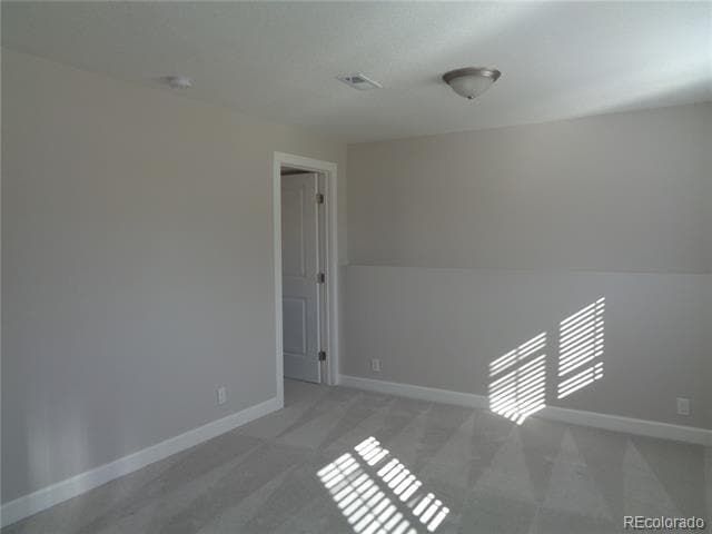 Building Photo - 9235 Clermont Dr