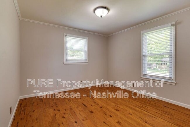 Building Photo - 110 Woodridge Dr