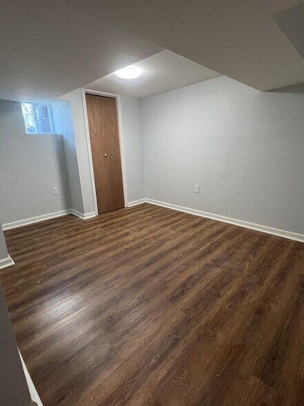 Building Photo - 55 Schley St