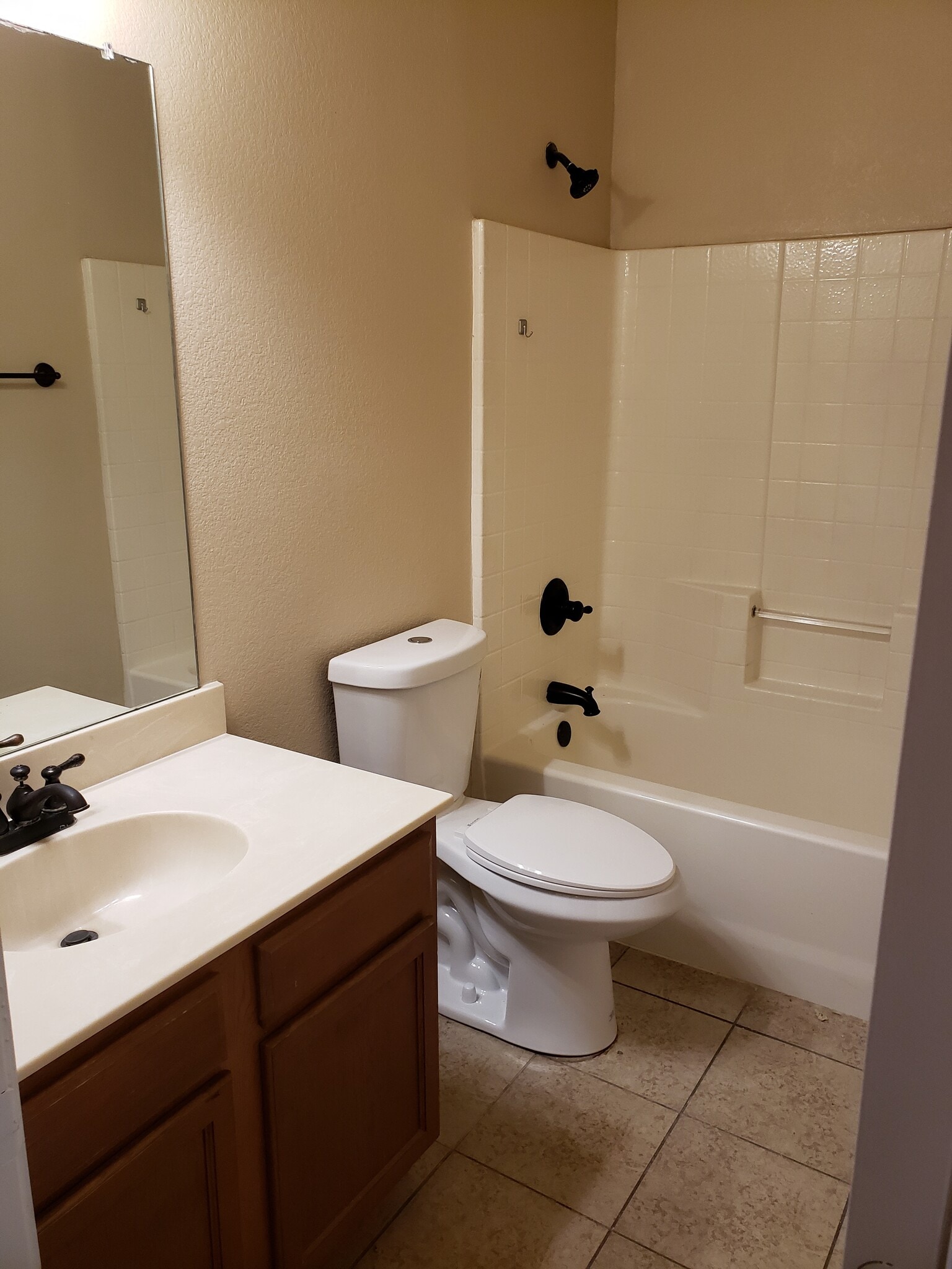 Building Photo - 1304 Piedmont Dr