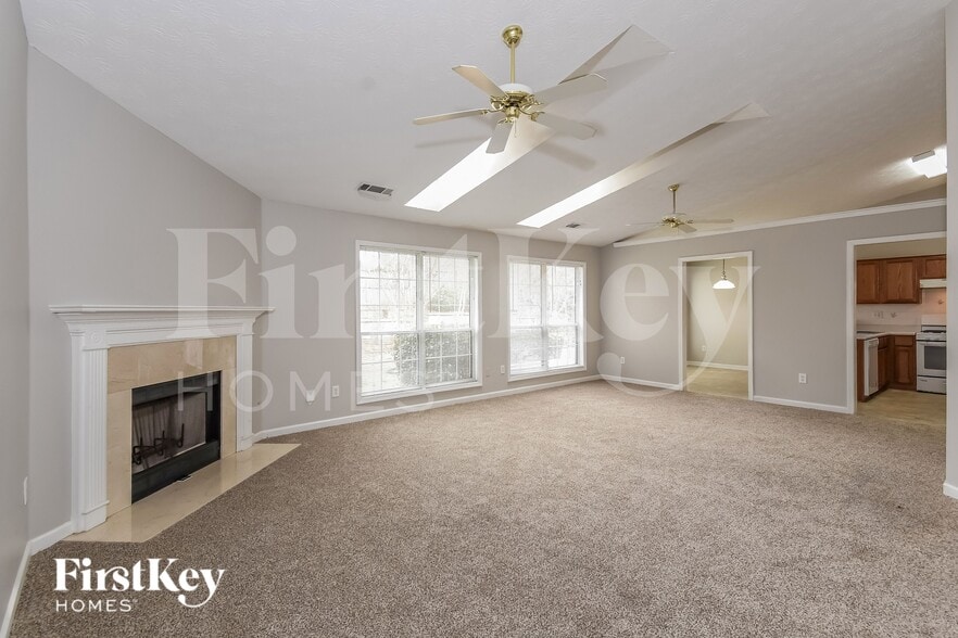 Building Photo - 799 Avalon Forest Way