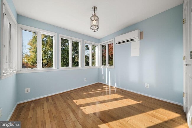 Building Photo - 3924 Taney Ave