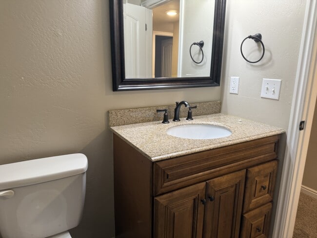 Building Photo - 7691 Willow Walk Ln