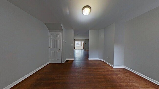 Building Photo - 6032 Walnut St