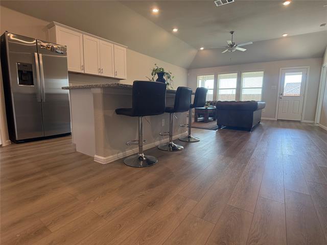 Building Photo - 401 Forsyth Dr