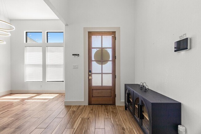 Building Photo - 12370 W University Blvd